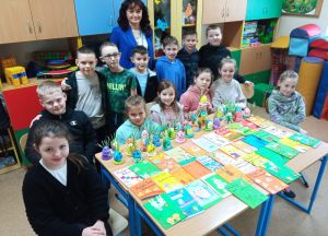 Miniaturka: Kartki i stroiki wielkanocne