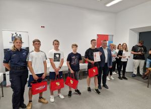 Miniaturka: Powiatowy Turniej Strzelecko-Obronny