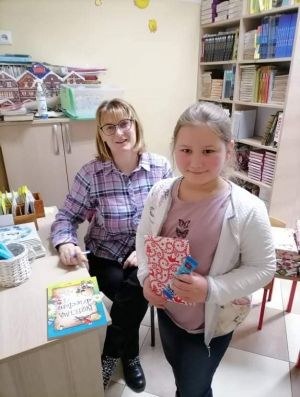 Miniaturka: Zrób sobie prezent na święta - wypożycz książkę!
